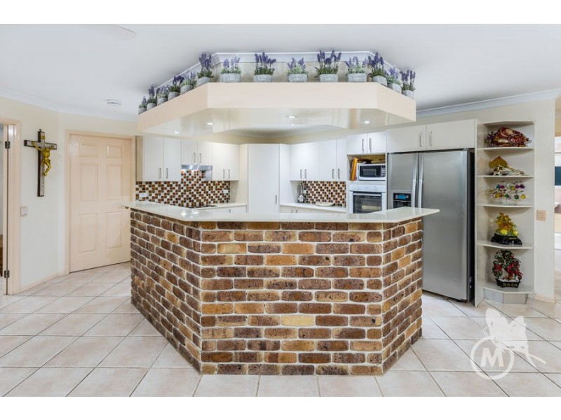 9 Myall place, Bridgeman Downs QLD 4035