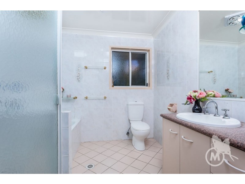 9 Myall place, Bridgeman Downs QLD 4035