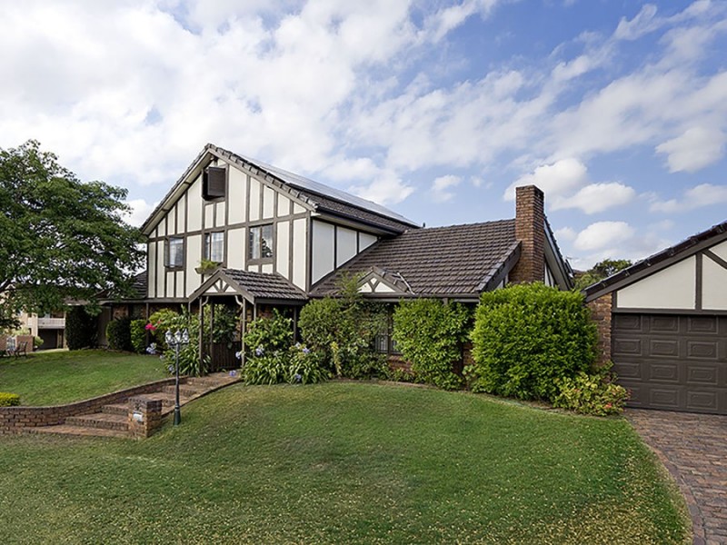 8 Remick St, Stafford Heights QLD 4053