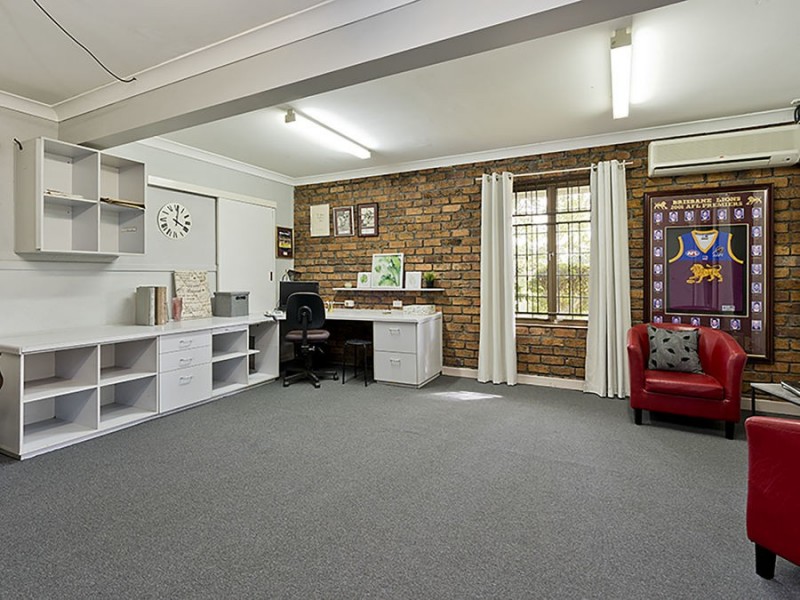 8 Remick St, Stafford Heights QLD 4053