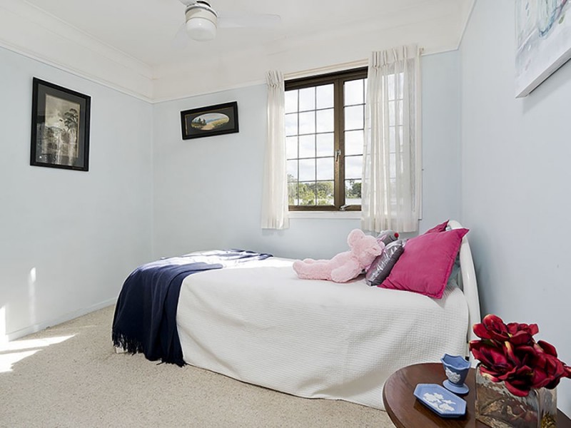 8 Remick St, Stafford Heights QLD 4053