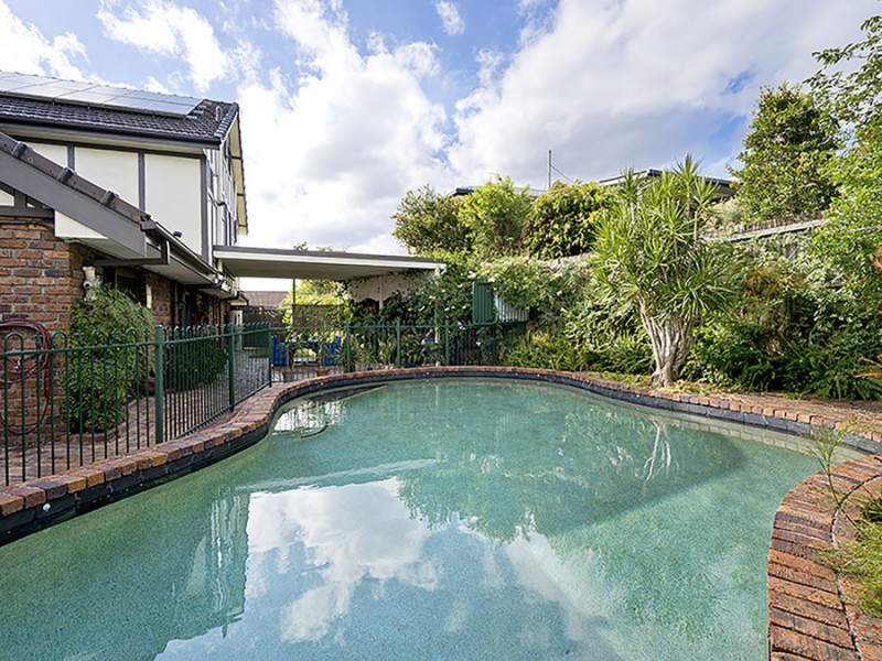 8 Remick St, Stafford Heights QLD 4053