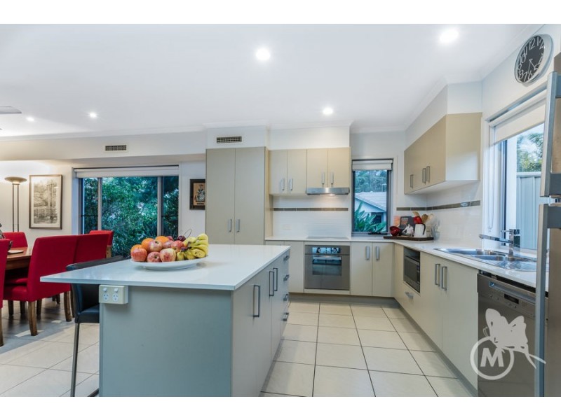 37 Hillside Circuit, Chermside West QLD 4032