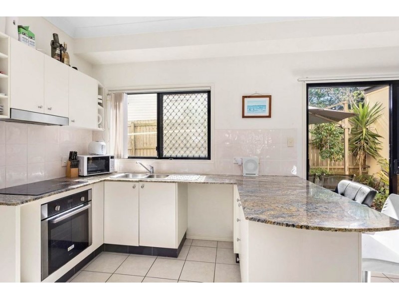 2/27 Sizer Street, Everton Park QLD 4053