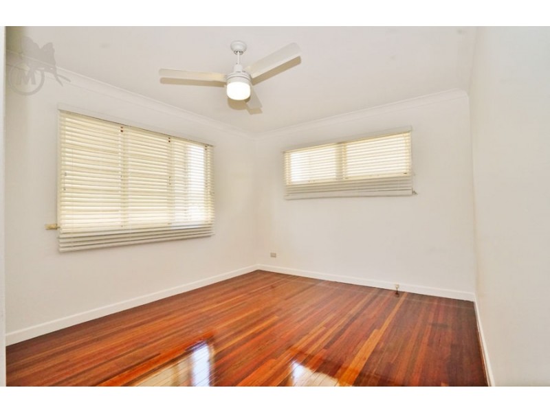 10 Dooloo Crescent, Ferny Hills QLD 4055