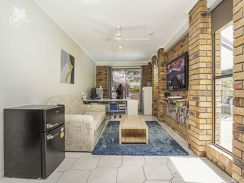 73 Remick St, Stafford Heights QLD 4053