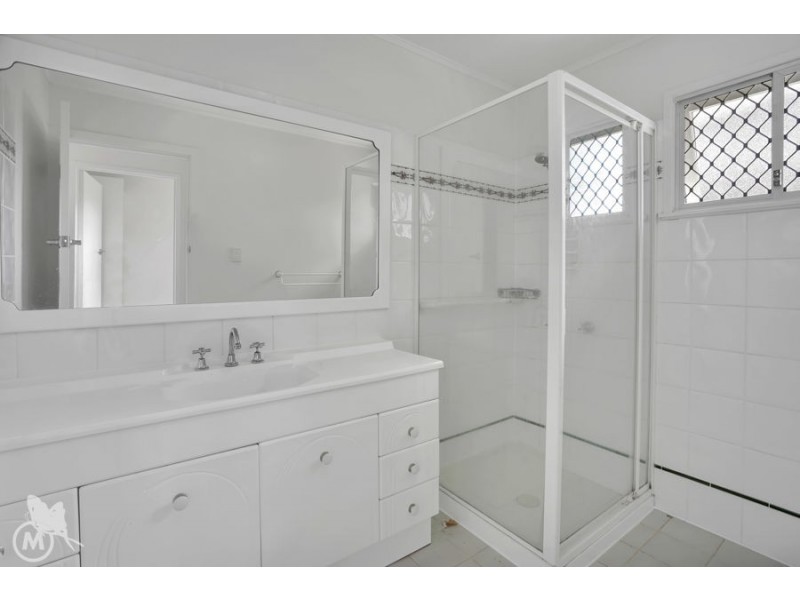 60 Niven Street, Stafford Heights QLD 4053