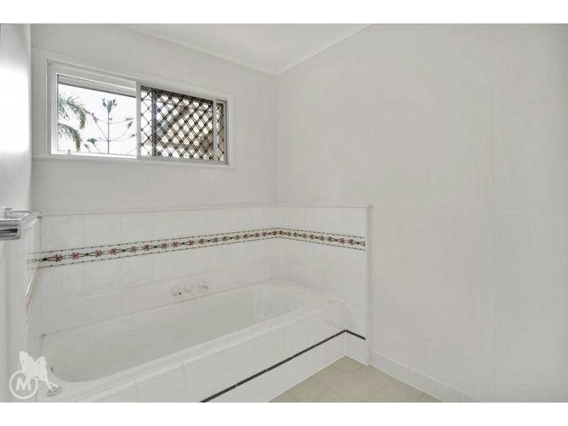 60 Niven Street, Stafford Heights QLD 4053