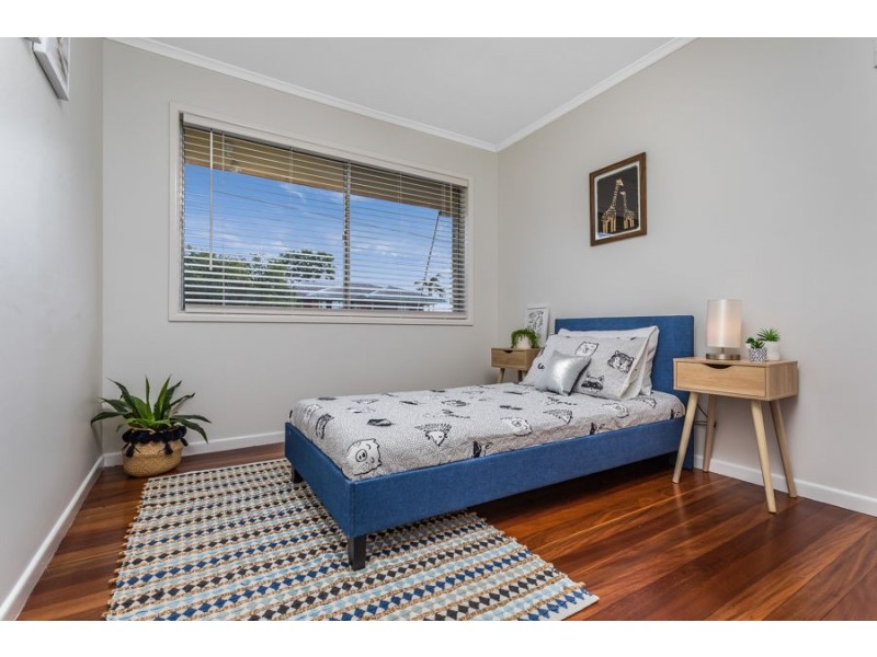 15 Widmark St, Stafford Heights QLD 4053