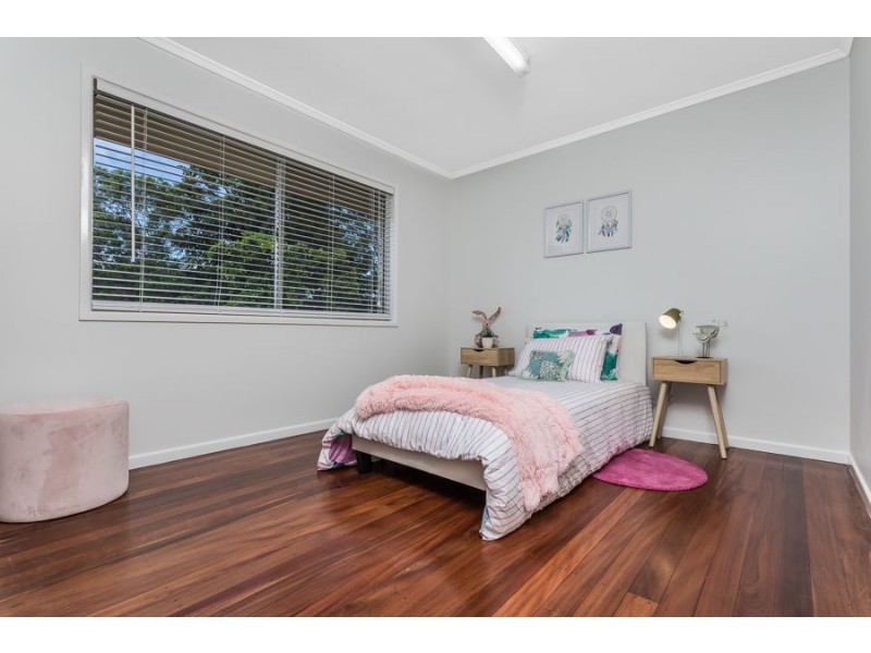 15 Widmark St, Stafford Heights QLD 4053