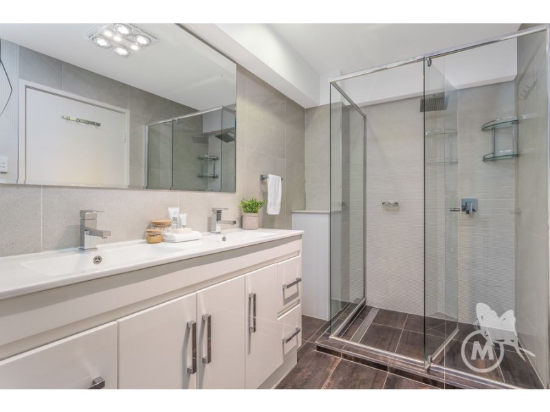 21 Chaplin Street, Stafford Heights QLD 4053