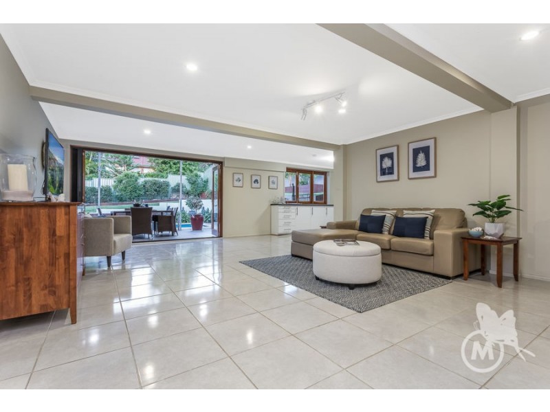 21 Chaplin Street, Stafford Heights QLD 4053