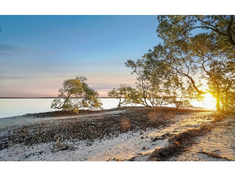 176 White Patch Esplanade, White Patch QLD 4507