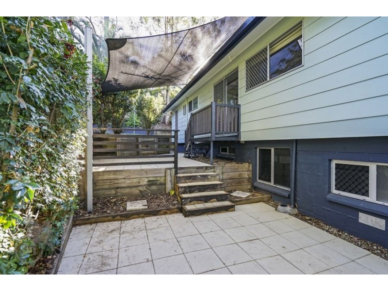 3 Wallaroy Court, Ferny Hills QLD 4055