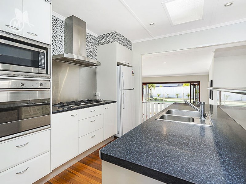 3 Ormeley Street, Stafford Heights QLD 4053