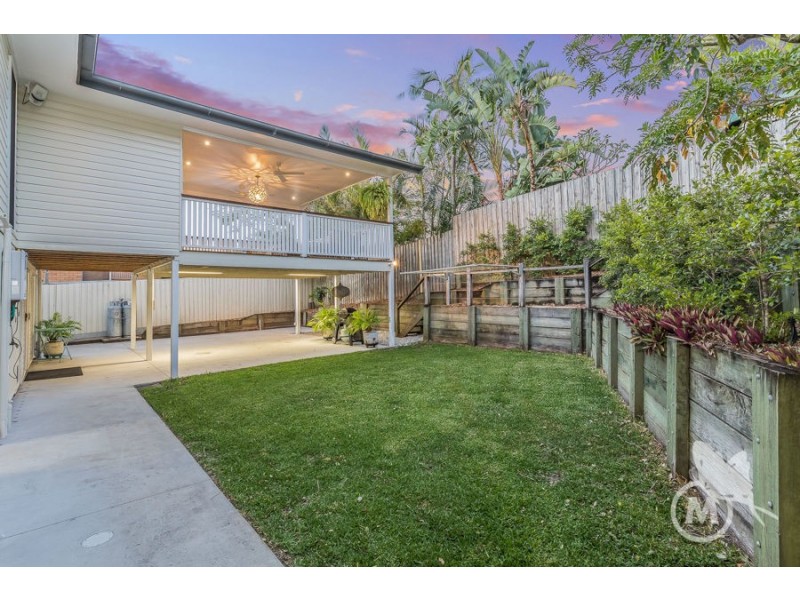 15 Heston St, Stafford Heights QLD 4053