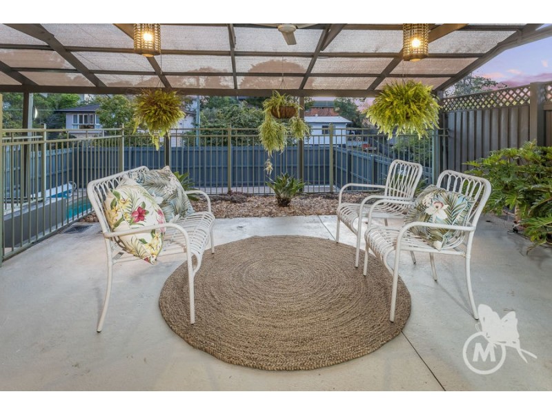 15 Heston St, Stafford Heights QLD 4053