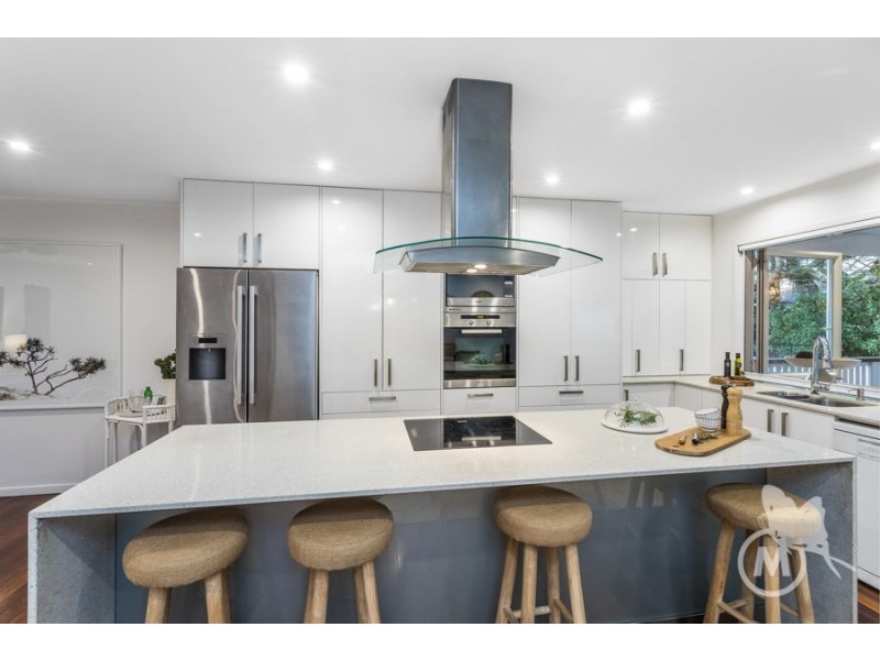 15 Heston St, Stafford Heights QLD 4053