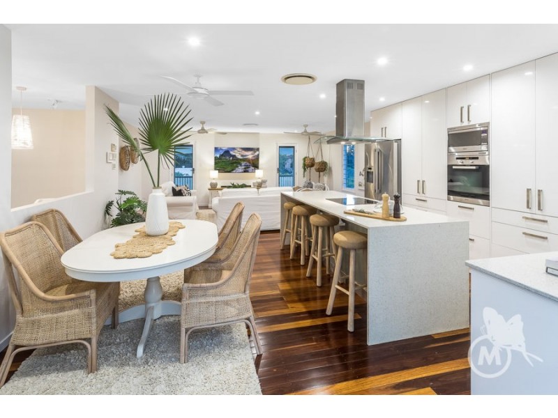 15 Heston St, Stafford Heights QLD 4053