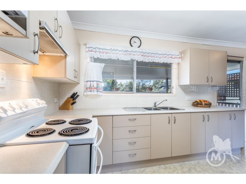 19 Sloane Street, Stafford Heights QLD 4053