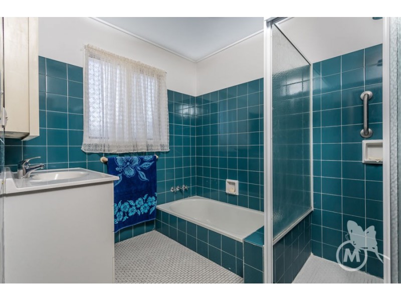 19 Sloane Street, Stafford Heights QLD 4053