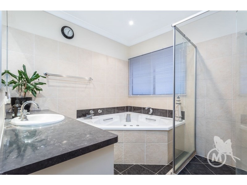 15 Fernwren Court, Cashmere QLD 4500