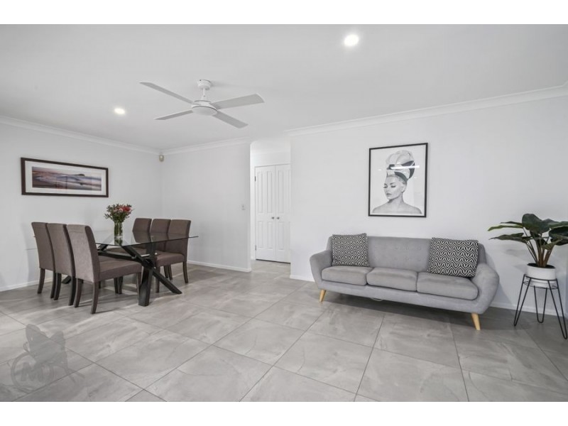 20 Mareeba Court, Arana Hills QLD 4054