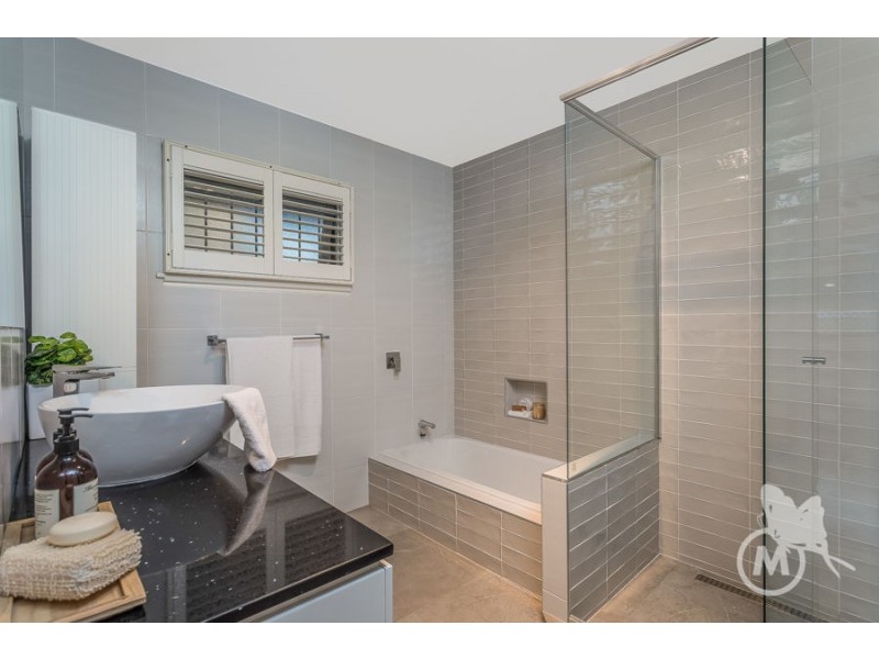 21 Chaplin Street, Stafford Heights QLD 4053