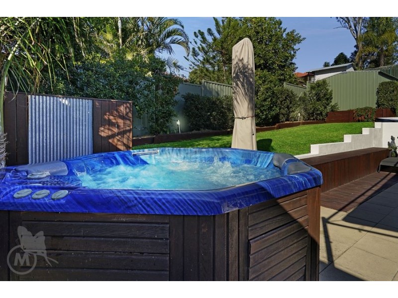 21 Chaplin Street, Stafford Heights QLD 4053