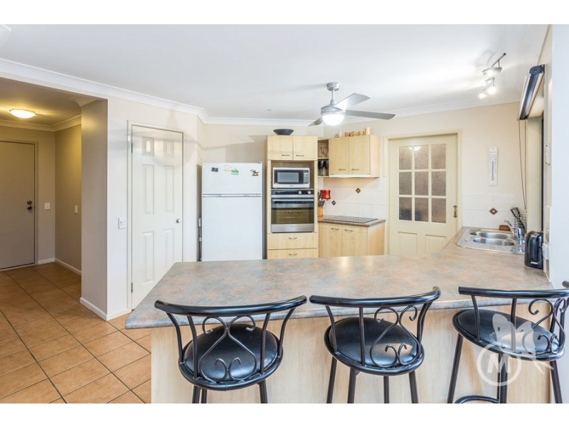 31 Minnelli Place, Mcdowall QLD 4053