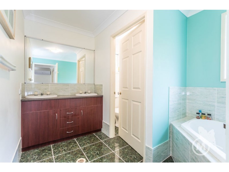 1 Mabella Court, Eatons Hill QLD 4037