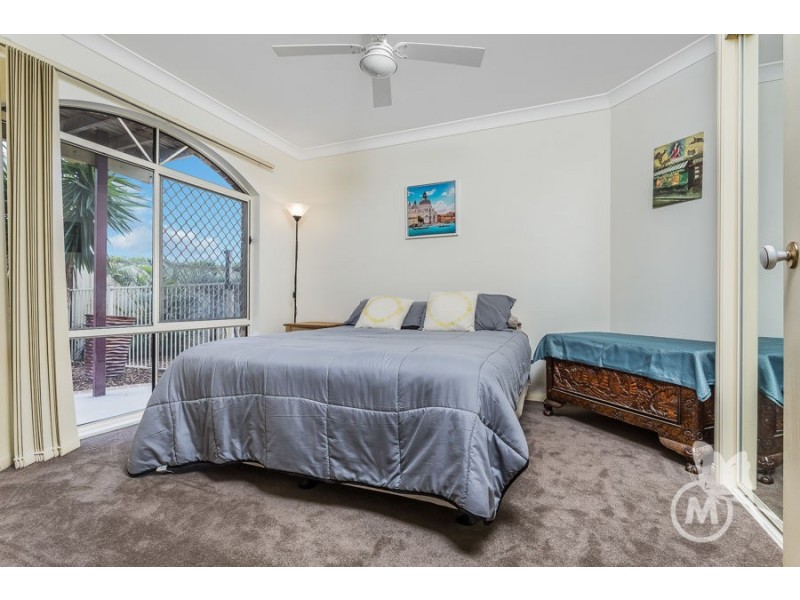 1 Mabella Court, Eatons Hill QLD 4037