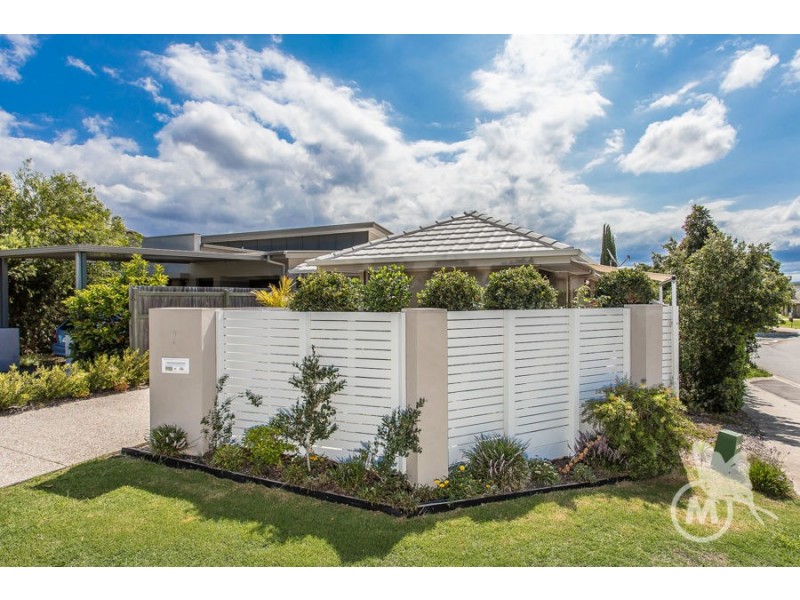 2 Carlingford Circuit, Warner QLD 4500