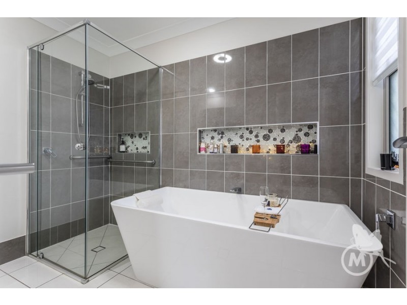 2 Carlingford Circuit, Warner QLD 4500