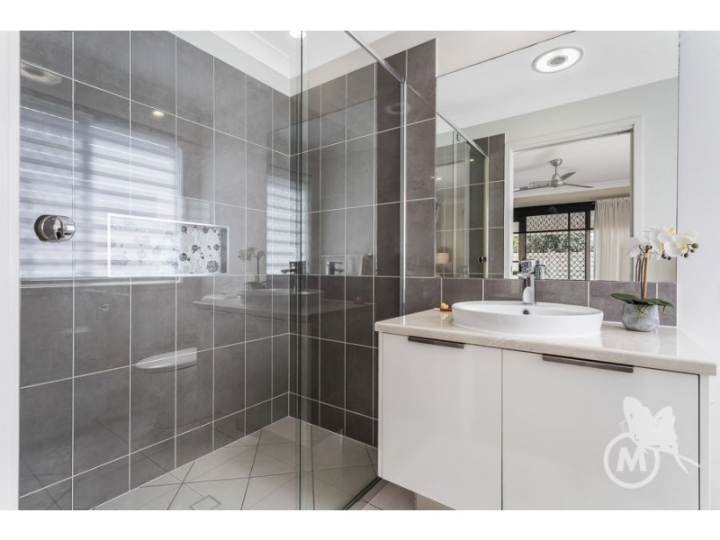 2 Carlingford Circuit, Warner QLD 4500