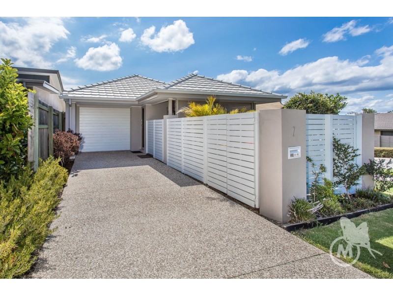 2 Carlingford Circuit, Warner QLD 4500
