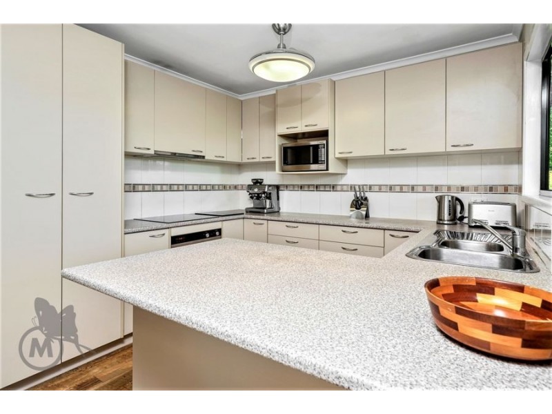 12 Sharon Court, Albany Creek QLD 4035