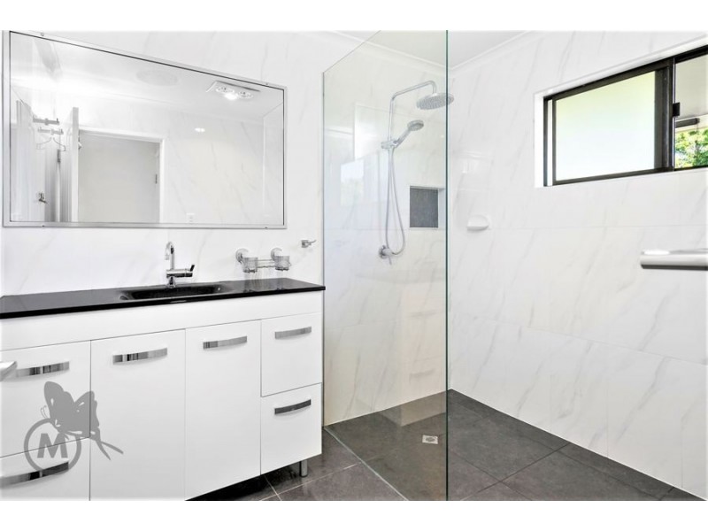 12 Sharon Court, Albany Creek QLD 4035