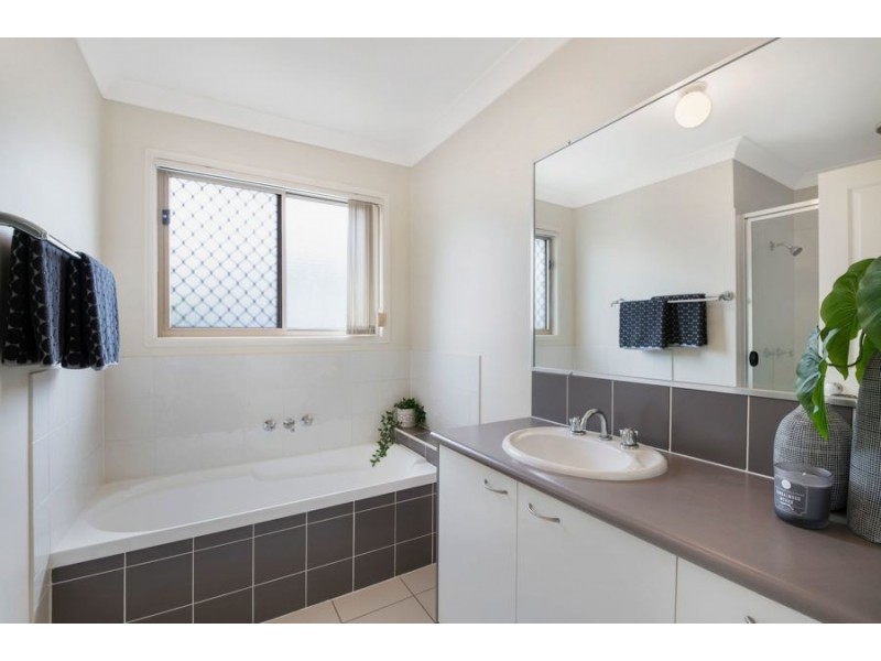 6 Lisa Street, Mcdowall QLD 4053