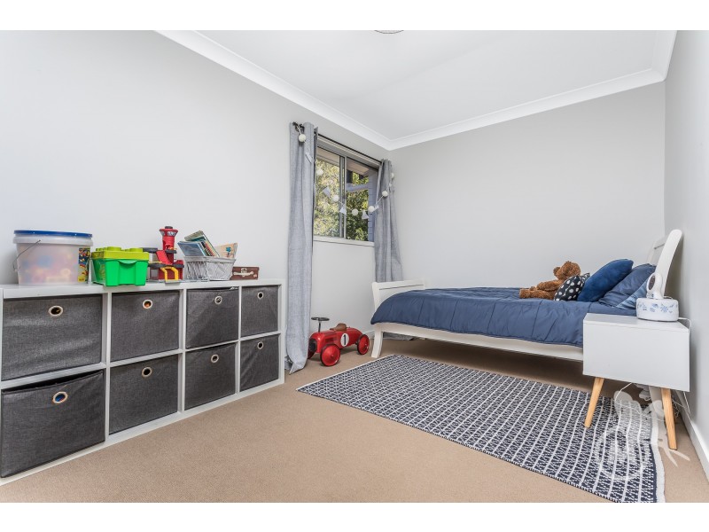 8 Beta Street, Stafford Heights QLD 4053