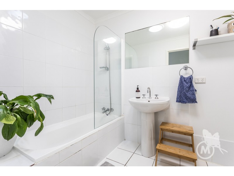 8 Beta Street, Stafford Heights QLD 4053