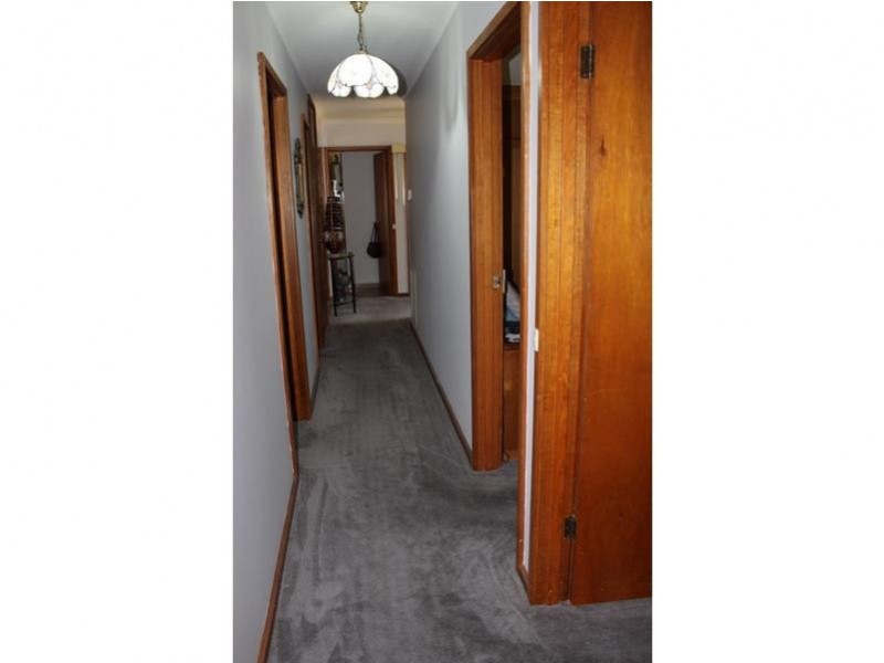 1 Roy Court, California Gully VIC 3556