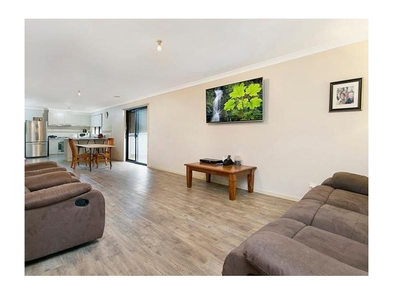 23 Freeman Drive, Kangaroo Flat VIC 3555