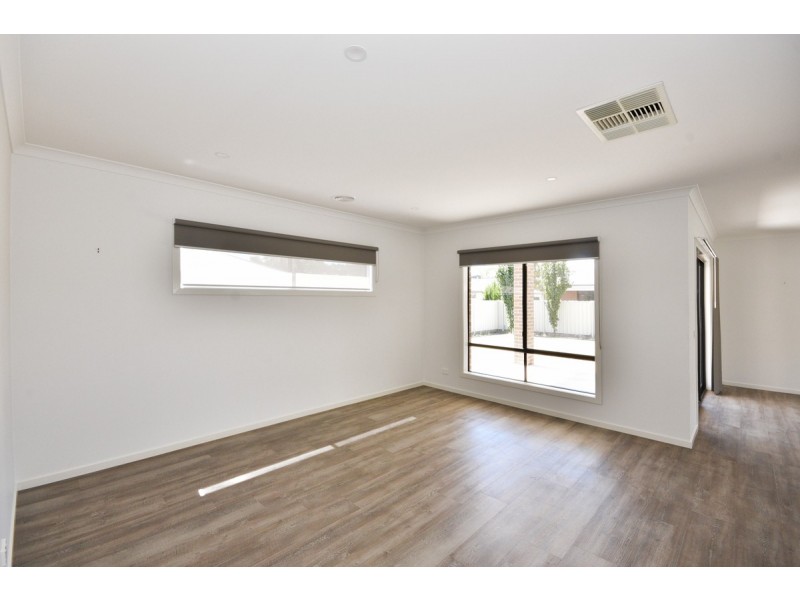 3 Cobb Court, Kangaroo Flat VIC 3555