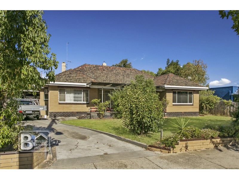 13 High Street, Kangaroo Flat VIC 3555