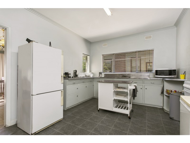 13 High Street, Kangaroo Flat VIC 3555
