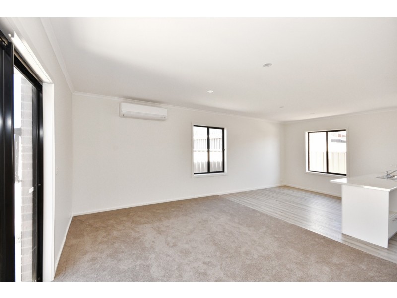 2/346 Midland Highway, Epsom VIC 3551