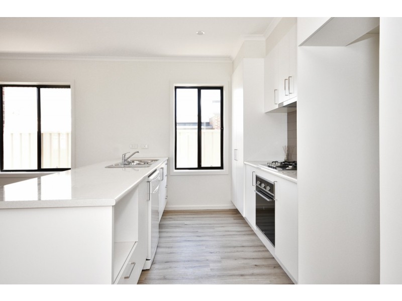 2/346 Midland Highway, Epsom VIC 3551