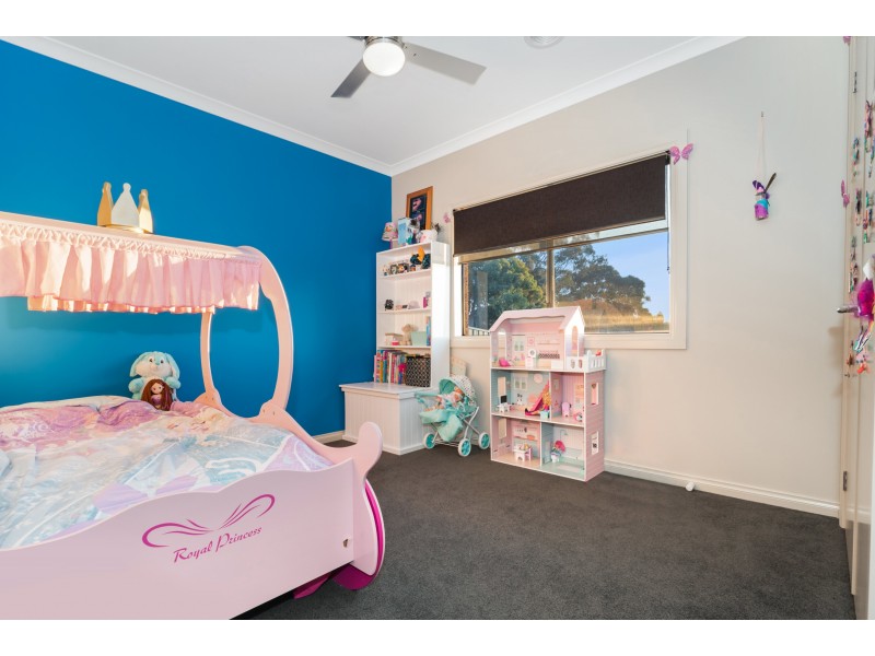 6 Montana Place, Kangaroo Flat VIC 3555