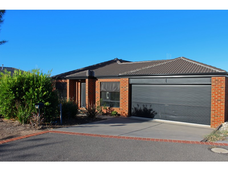 3 Gordonia Place, Epsom VIC 3551